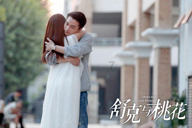 审批“瘦身”与服务增值双向发力